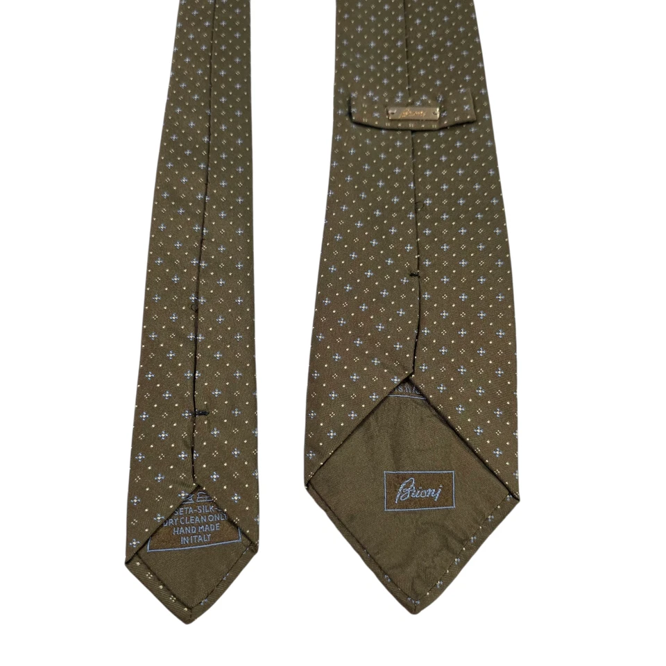 Corbata Brioni Para Hombre Verde Micro Punto Seda Floral Diseñador Bordado Medallón Foto 3 de 4