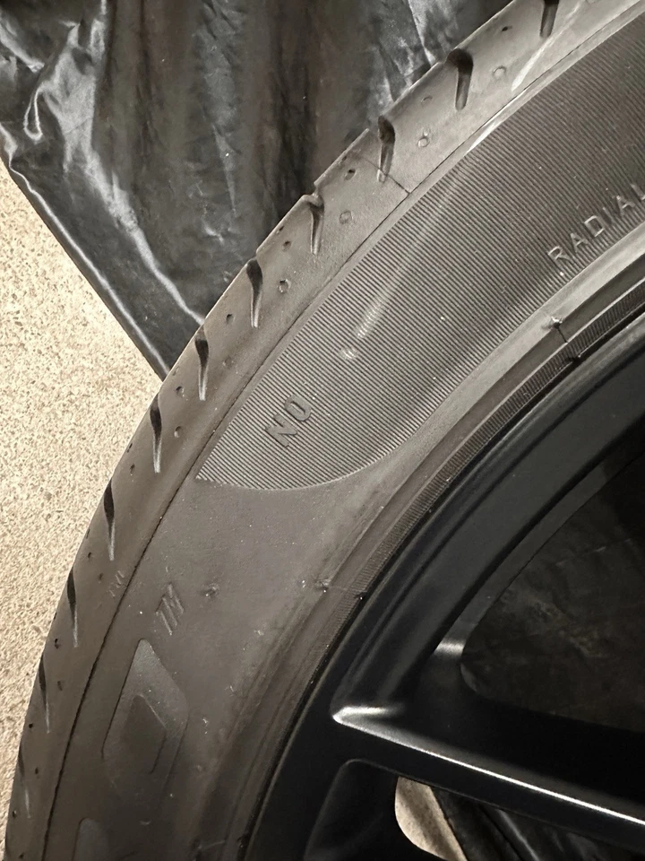 Llanta de aluminio Porsche Macan 21 pulgadas RS Spyder 95B601025HK  - Imagen 3 de 4