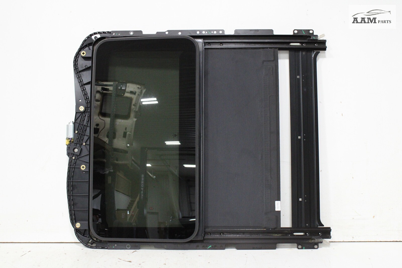 2014-2021 MASERATI GHIBLI M157 OVERHEAD ROOF SUNROOF W/ SHADE & MOTOR OEM