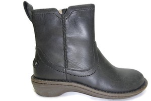 ugg neevah