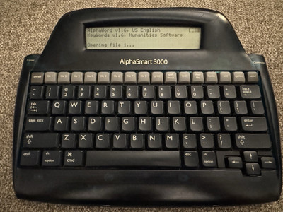 AlphaSmart 3000 Portable Digital Word Processor Typewriter