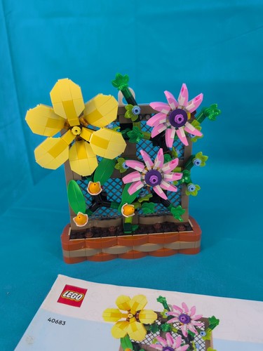Lego Espositore Traliccio di Fiori 40683 - Foto 3 di 4