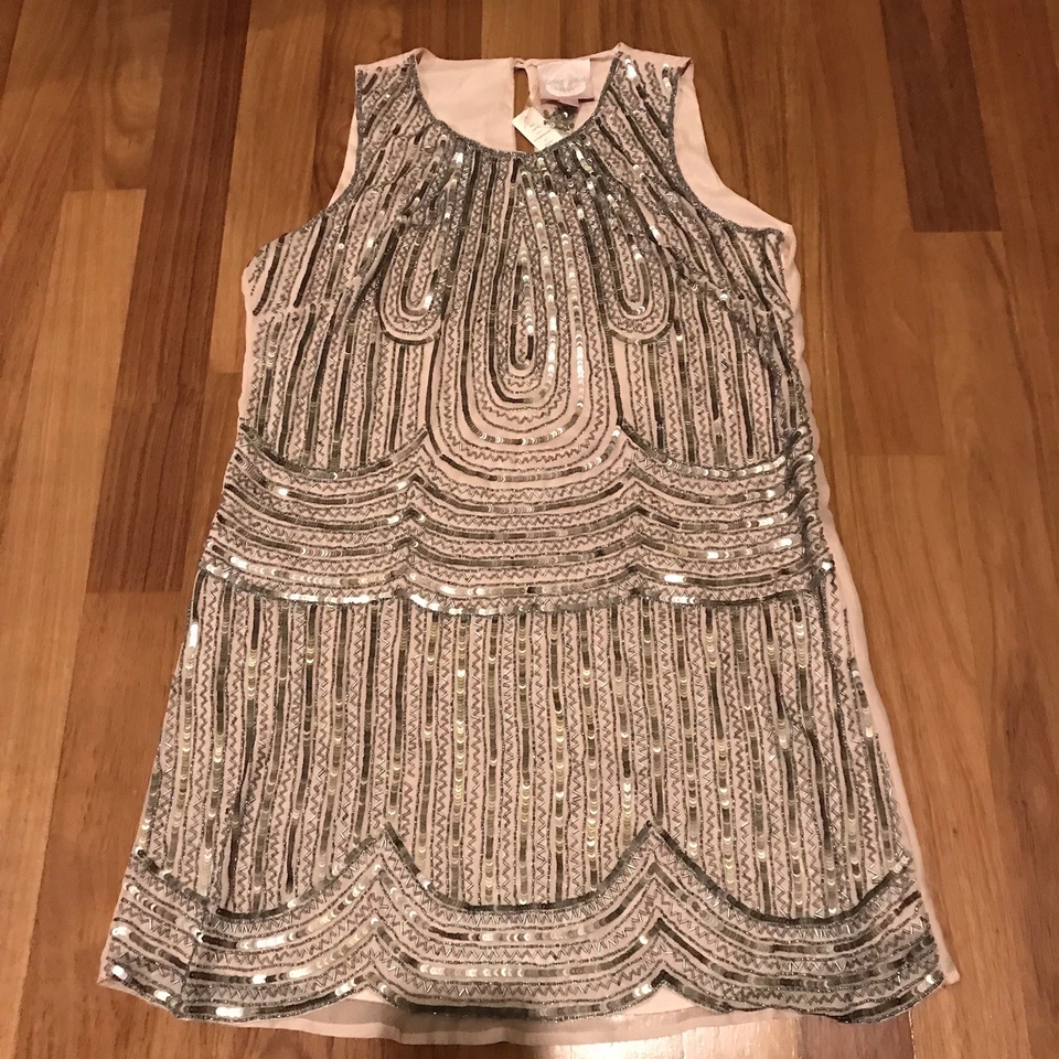 Vestido sin mangas Romeo & Juliet Couture champán con cuentas lentejuelas talla grande Foto 2 de 4