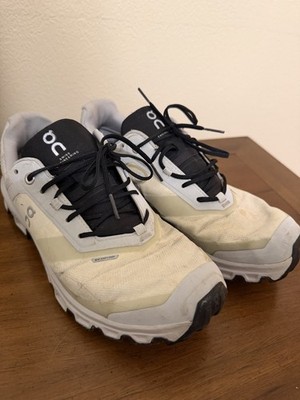 On Cloud Waterproof Trail Running Shoes Women s Size 8.5 White/Black