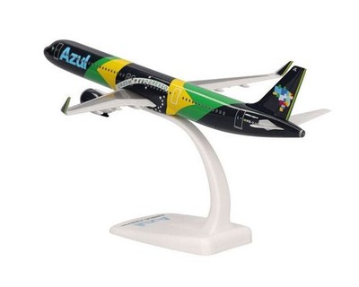 HERPA,Airliner AIRBUS A321neo Azul Brazilian Airlines Brazilian Flag Livery, ...