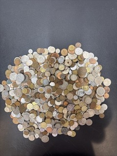 10 Pound Lot Of Foreign / World Coins. Circulated. Nice Coins In This lot #43