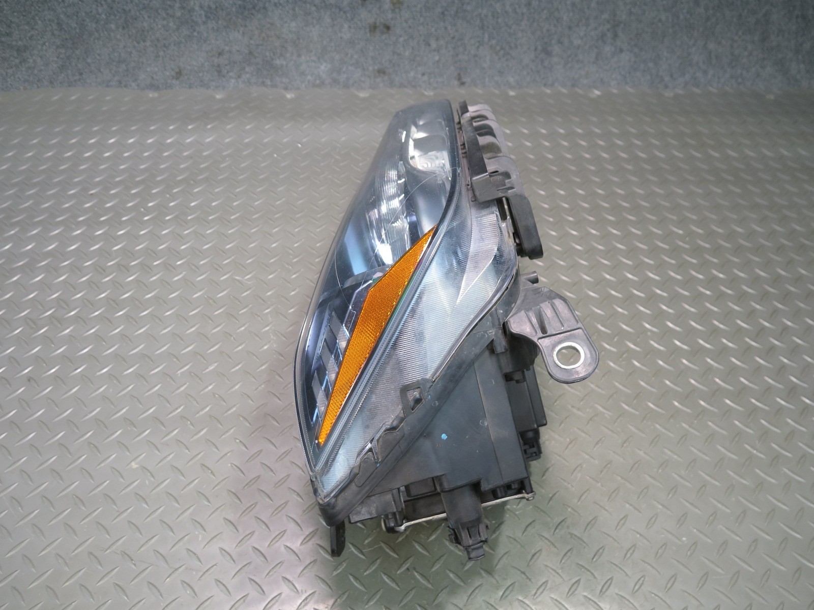 2014-2017 MASERATI GHIBLI M157 RIGHT PASS SIDE ADAPTIVE XENON HID HEADLIGHT LAMP