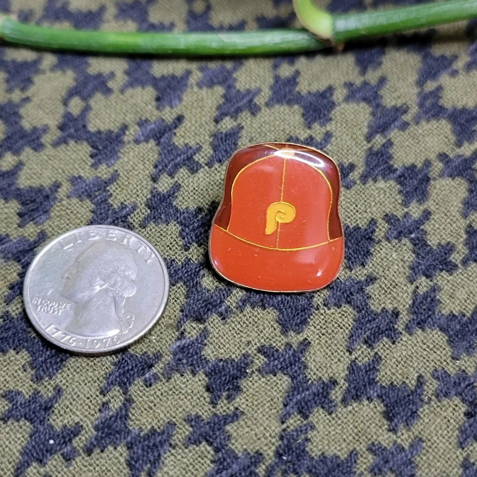 Vintage 1980s - Philadelphia Phillies - MLB Enamel Metal Lapel Pin - Rare Find - Image 2 of 3