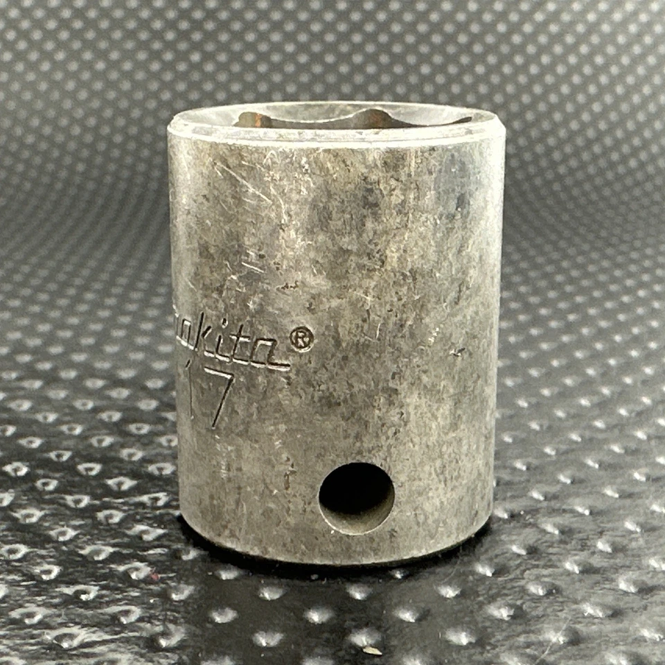 Enchufe poco profundo Makita 3/8" Drive 17 mm Foto 2 de 4