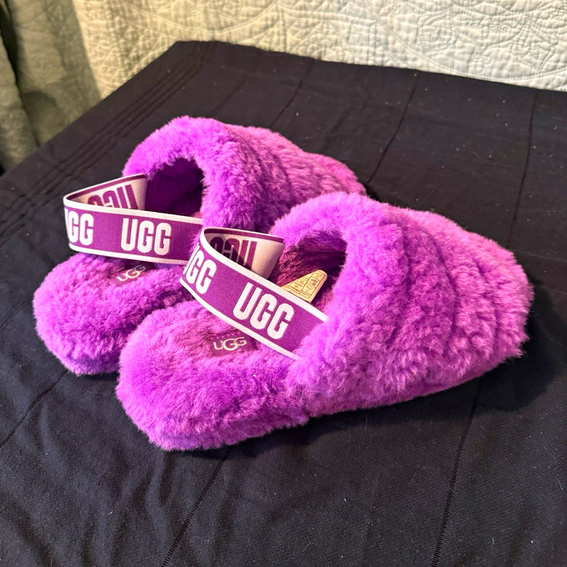 UGG Fluff Yeah Purple Shearling Fur Slide Slippers Women’s US 7 EU 38 M