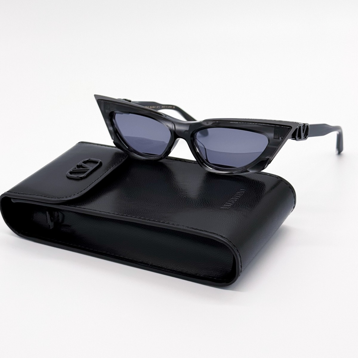 NEW VALENTINO V-GOLDCUT VLS-113B BLACK WOMEN CAT EYE SUNGLASSES