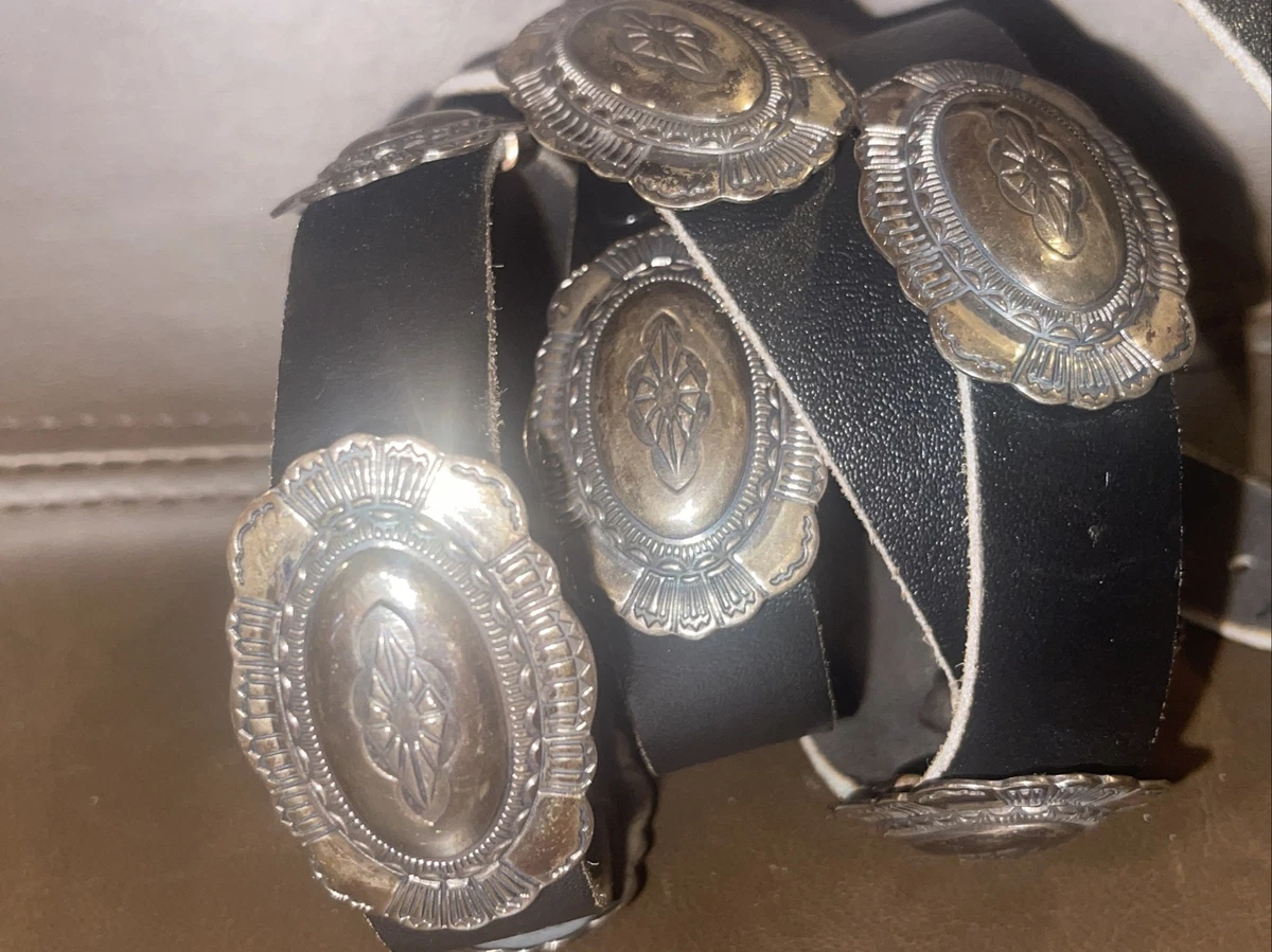Silver Concho Belt In Us Native American Jewelry 1935-Now  display picture 3
