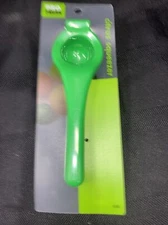Pro Fresh  Citrus Lemon Lime Squeezer Manual GREEN 52382. New