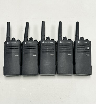*Lot of 5* Motorola RU2020BKF2AA 2CH UHF Two-Way Radios w/Batteries