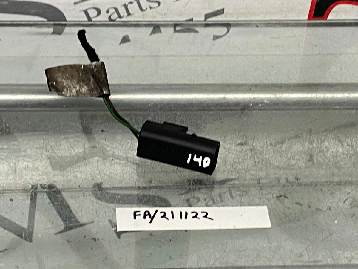 AS) MERCEDES BENZ WIRING LOOM HARNESS PLUG CONNECTOR A1685452328 2 