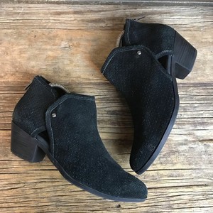 me too suede booties