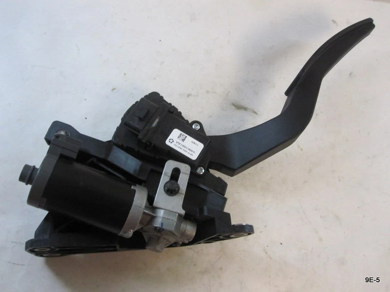 Pedal acelerador Mopar 4726005AD genuíno para 2005-06 Chrysler 300 - Imagem 3 de 4
