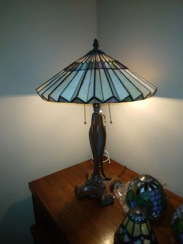Tiffany Vintage Style Lamp