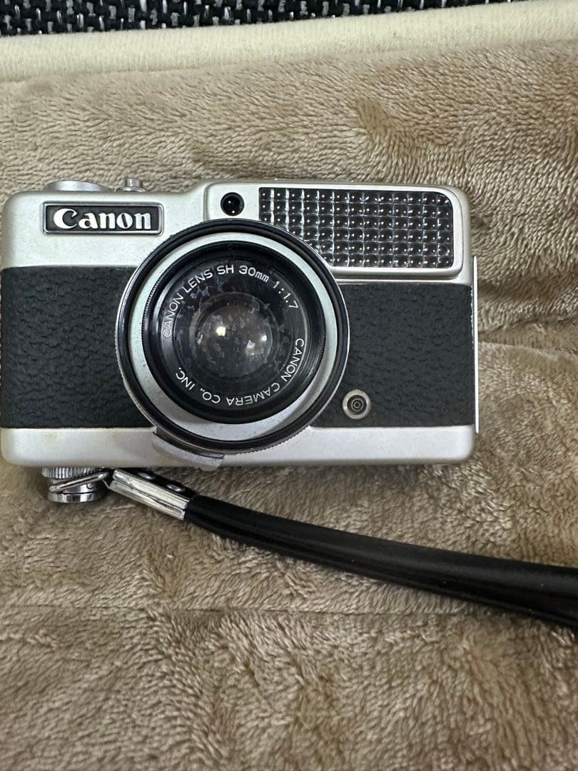 フィルムカメラ【完動品】canon Demi S Rare Canon Demi S 1964 Compact Film Camera with SH 30mm Lens and