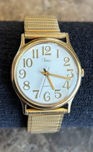 Vtg Timex M Cell Easy Reader Watch - Gold Tone Expansion Band - NEAR MINT -Runs!