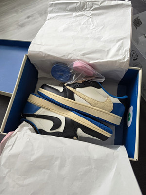 Jordan Air Jordan 1 Retro Low OG SP Fragment x Travis Scott Sneaker EU 36