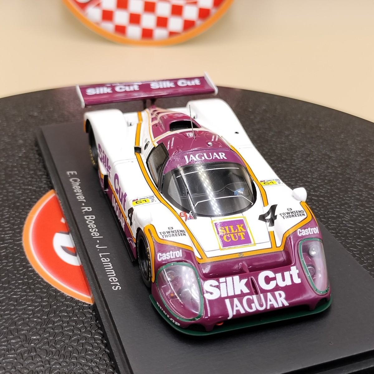 SPARK 1/43 Jaguar XJR-8 Le Mans LM 1987 #4 Silk Cut Cheever SPARK 1/43 Jaguar XJR-8 Le Mans LM 1987 #4 Silk Cut Cheever