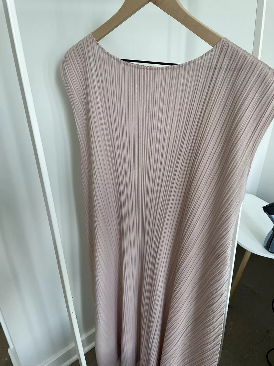 Issey miyake pink clearance dress