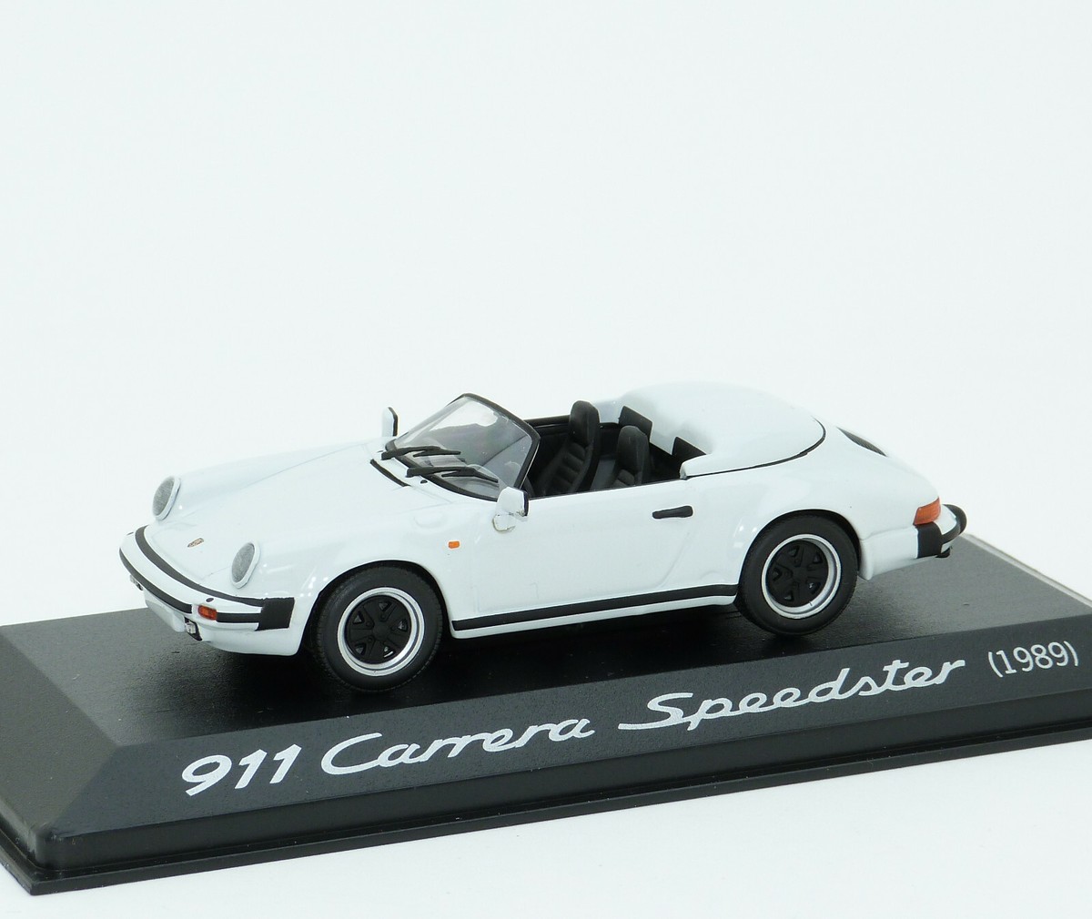 Miniature Minichamps 1/43 - Porsche 911 Carrera Speedster 1989 - Blanche - Réf WAP0200360A