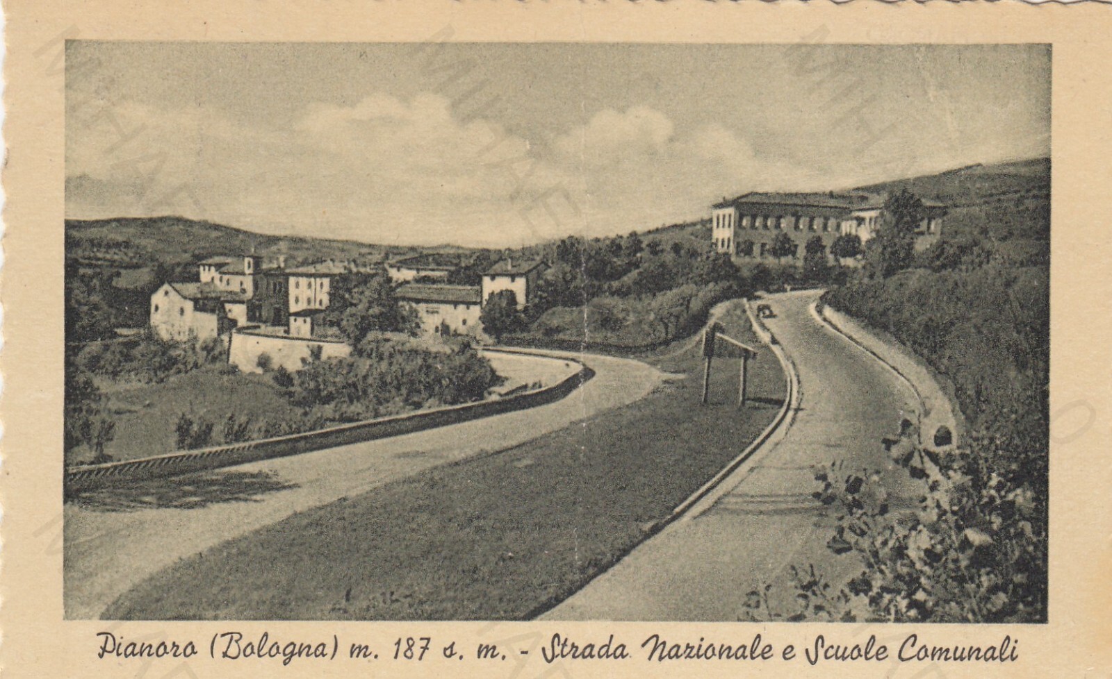 Foto 1 di 2
