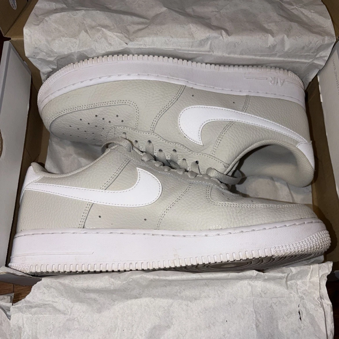 Preços baixos em Nike Air Force 1 Light Bone | eBay