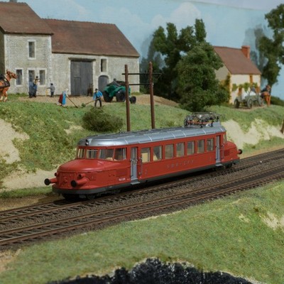 Trix 22865 Triebwagen RBe 2/4 Ausleger rot SBB CFF FFS DCC Sound 1/87 HO