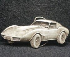 XB09129 NOS VINTAGE 1979 CUT-OUT CORVETTE AUTOMOTIVES ARTWORK BELT BUCKLE