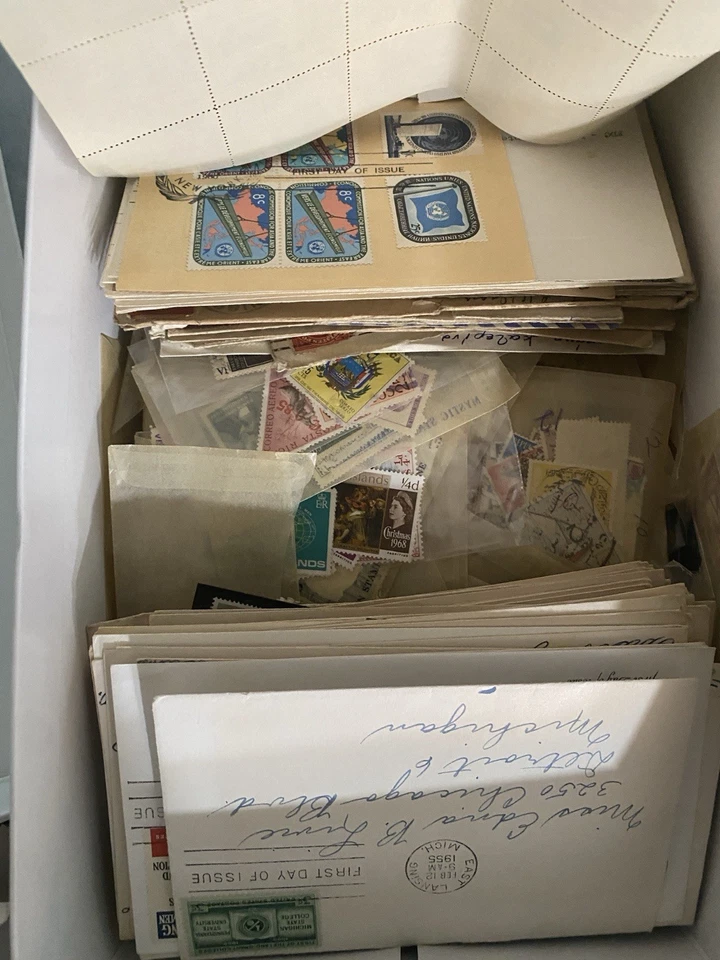 Box First Day Of Issue, Covers 1940’s, Other's from 1930's & Postcards - Image 4 of 4