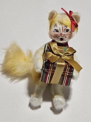 Annalee Holiday 4'' Christmas Cat Holding Plaid Present Tidings Kitty Doll