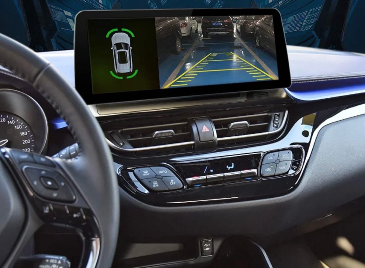 CarPlay Toyota C-HR interface multimedia premium avec puce haute performance