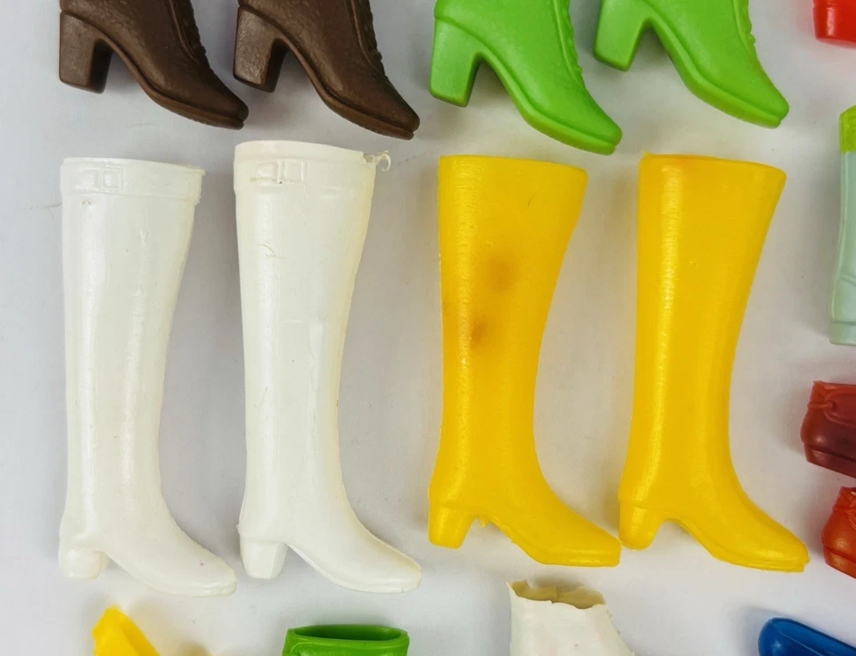 Vintage 1960s Barbie Shoes And Boots Lot (36 Pairs + 15 Single Shoes) - Image 3 of 4