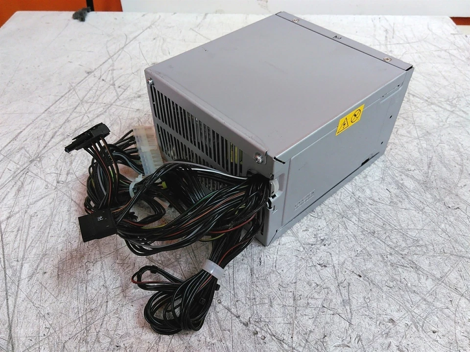 Power Failure HP Delta 412848-001 DPS-575AB 575W Power Supply AS-IS - Image 4 of 4