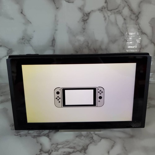 Nintendo Switch UNPATCHED V1 HAC-001 Console Only Rank:C - Picture 4 of 6