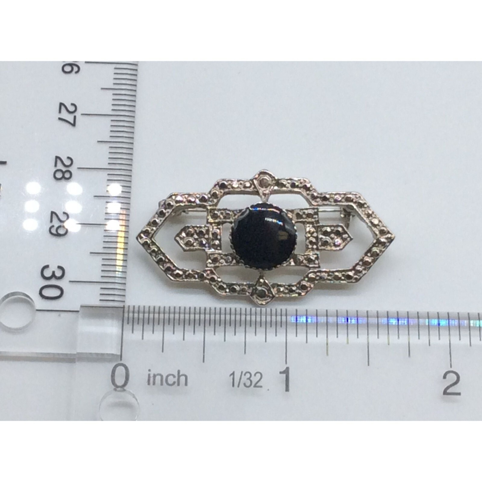 Vintage Brooch Silver Toned Rectangular Design Wi… - image 3