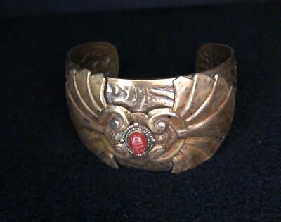 Vintage (Unique) Wide Cuff Brass Bracelet! Adorable! M5