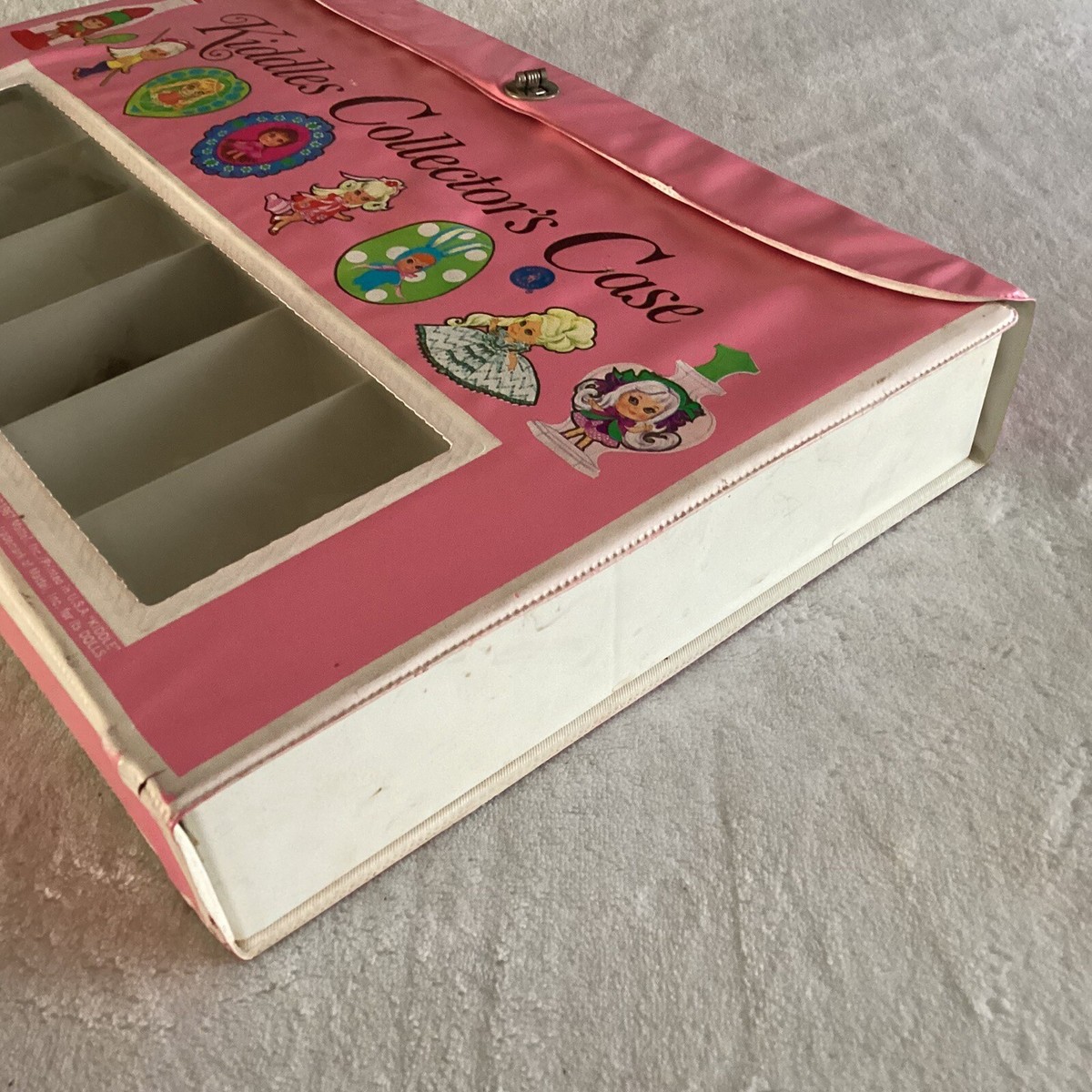 Vintage 1967 Mattel Liddle Kiddles Collector's Case With 9 Kiddle