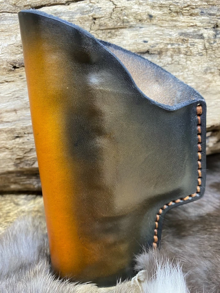 Leather Holster for Smith and Wesson M&P9 M2.0 IWB - Image 4 of 4