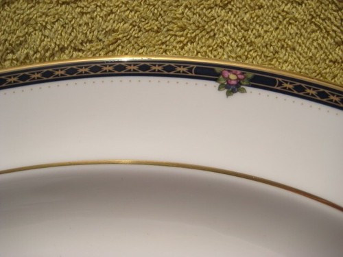 16" Oval Large Platter Royal Doulton Centennial Rose England Bone China 1997 - Picture 3 of 6