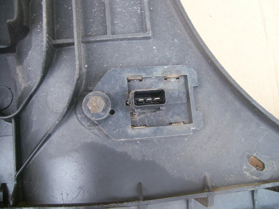 VENTILADOR RADIADOR PEUGEOT 206 CONDENSADOR DESHIDRATADOR PANEL ENFRIAMIENTO SLAM 9649097280 Foto 2 de 4