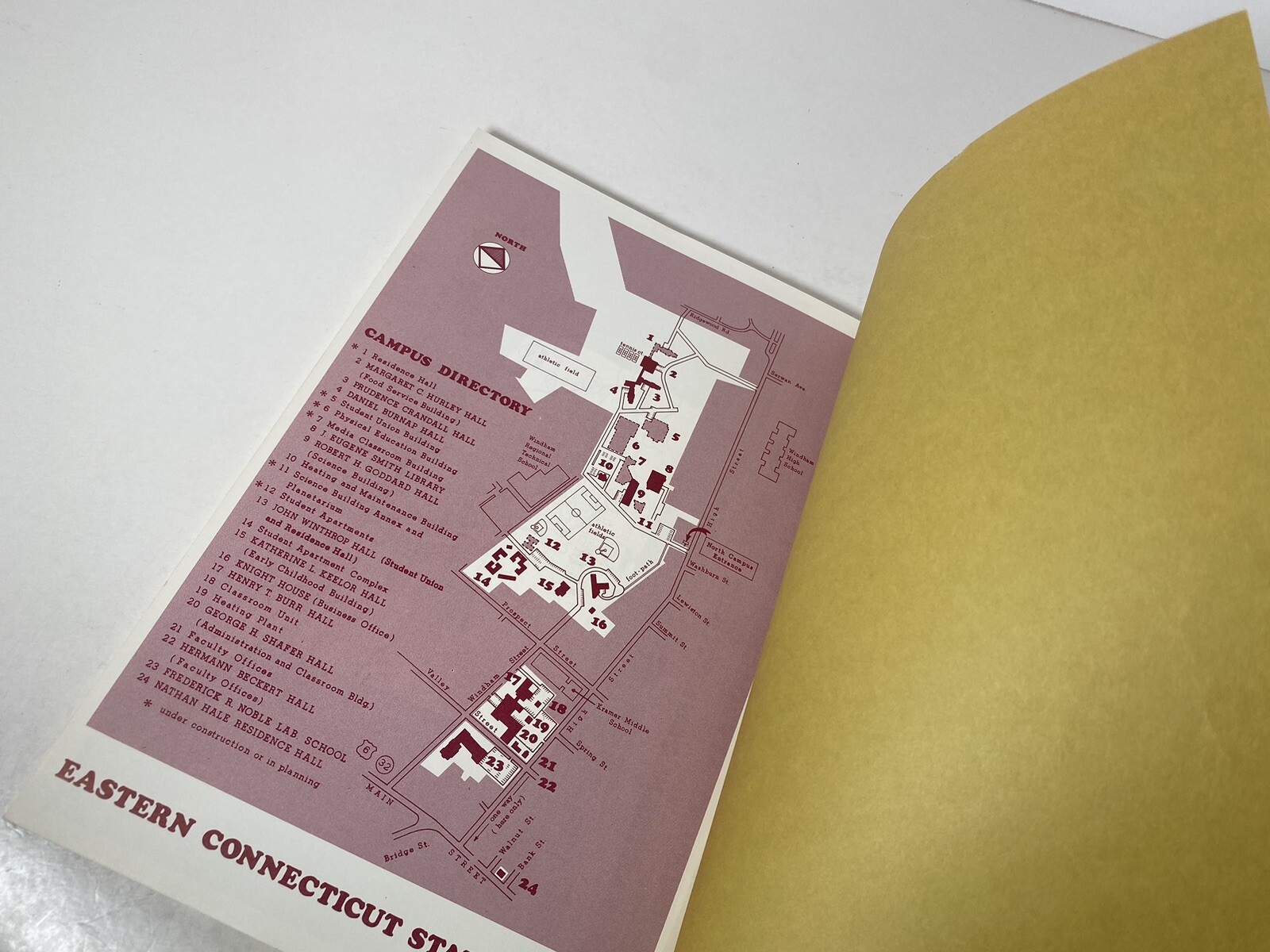 Eastern Connecticut State College Undergraduate Catalog 1971-1972 Vintage ESCU