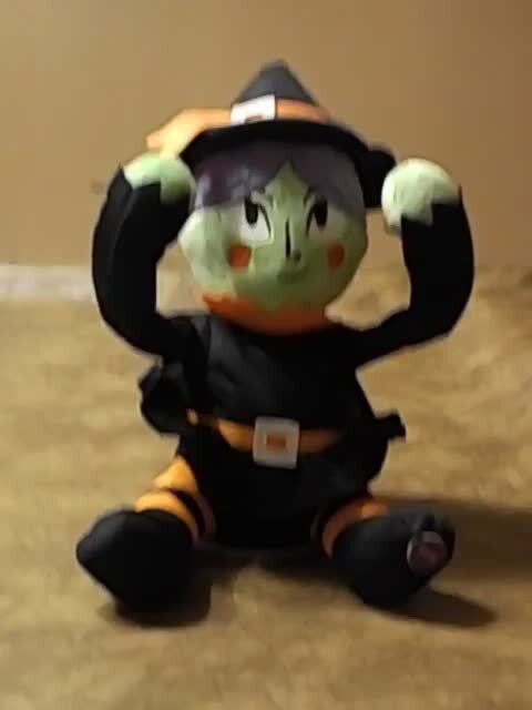 Hyde & Eek Halloween Animated Witch Peek A Boo Motion Giggles