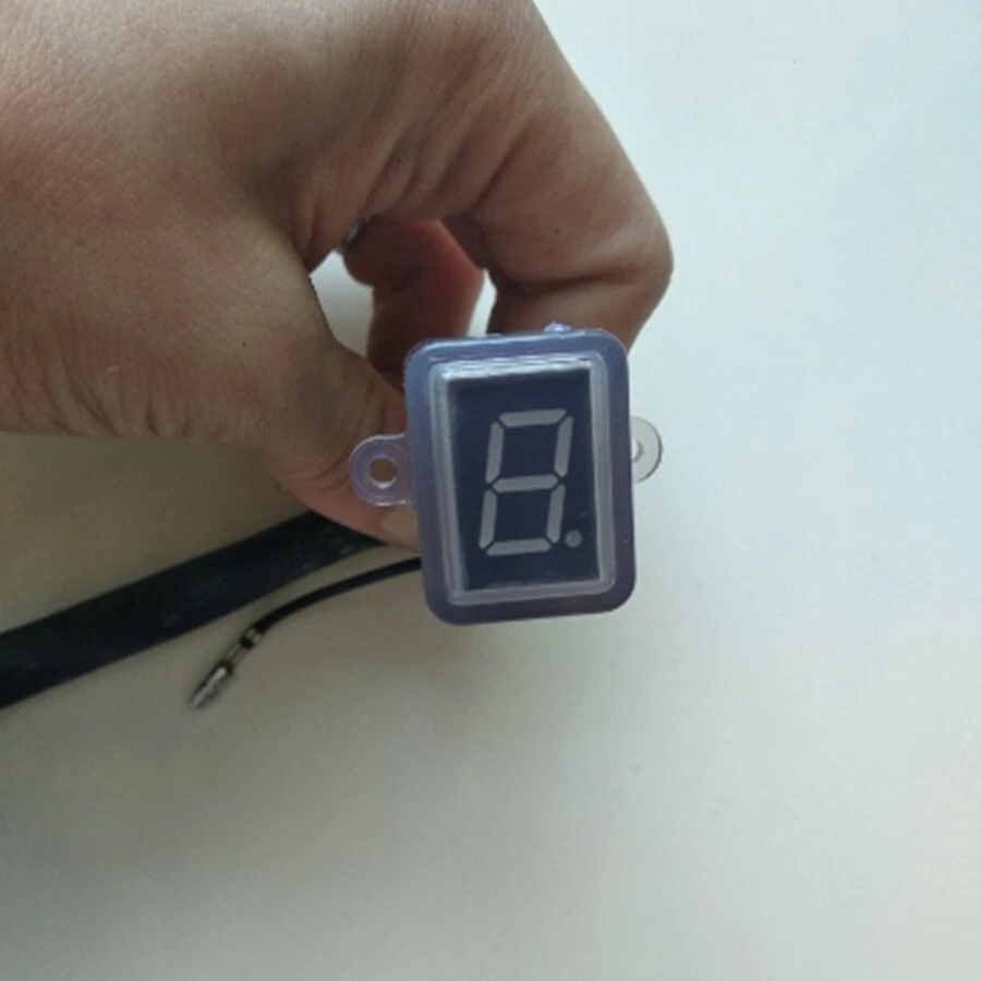 Motorcycle Red LED Digital Gear Indicator 0-5 Level Neutral Display Waterproof - Image 2 of 4