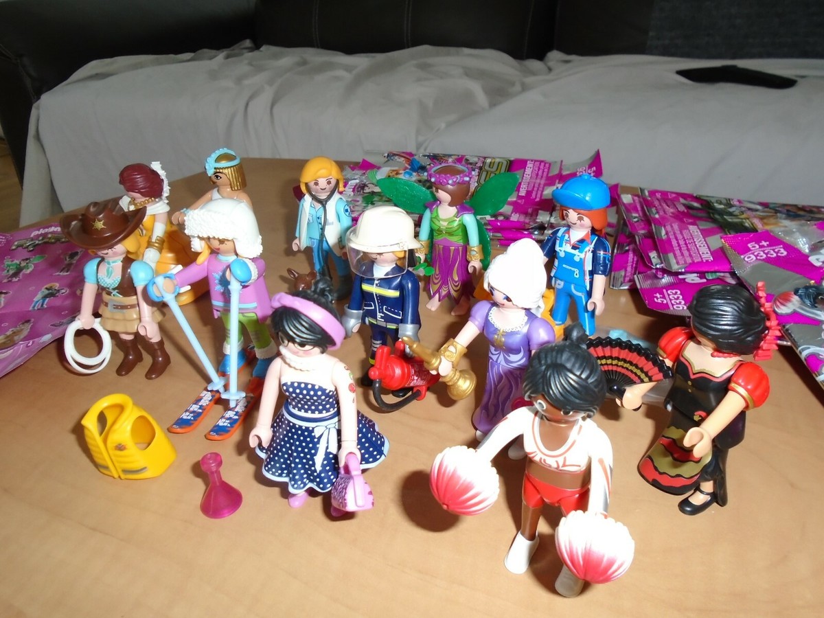 Playmobil series 13 Girl woman 9333 complete12 figure maybe some