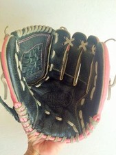 Louisville Slugger Diva DV1050 10.5" Leather EZ-Lock softball mitt glove pink RH
