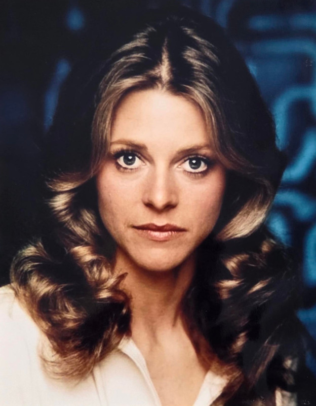 Lindsay Wagner Vintage 8x10 Color Photo The Bionic Woman